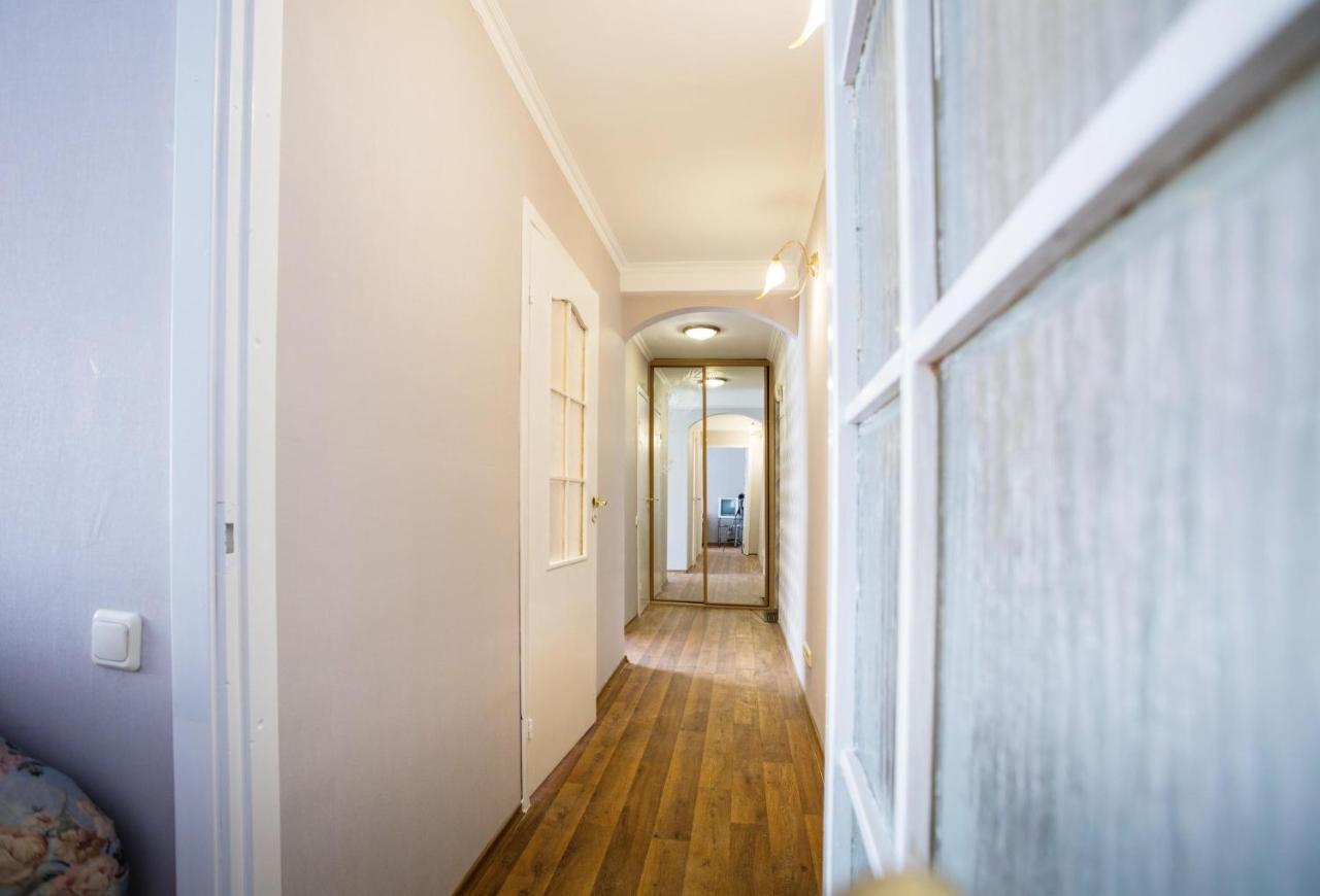 Apartment Near Metro Pecherskaya Kyiv Exterior foto